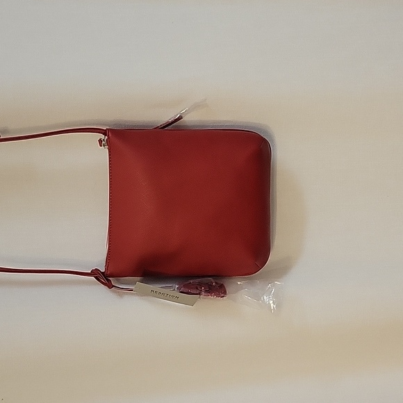 Kenneth Cole Reaction NWT Crossbody, Red - Picture 3 of 9